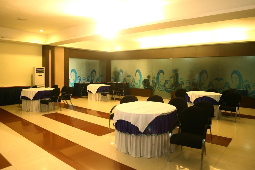 Hotel Raja Bhoj ボーパール エクステリア 写真