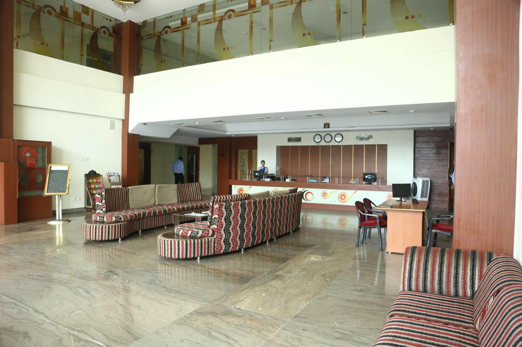 Hotel Raja Bhoj ボーパール エクステリア 写真